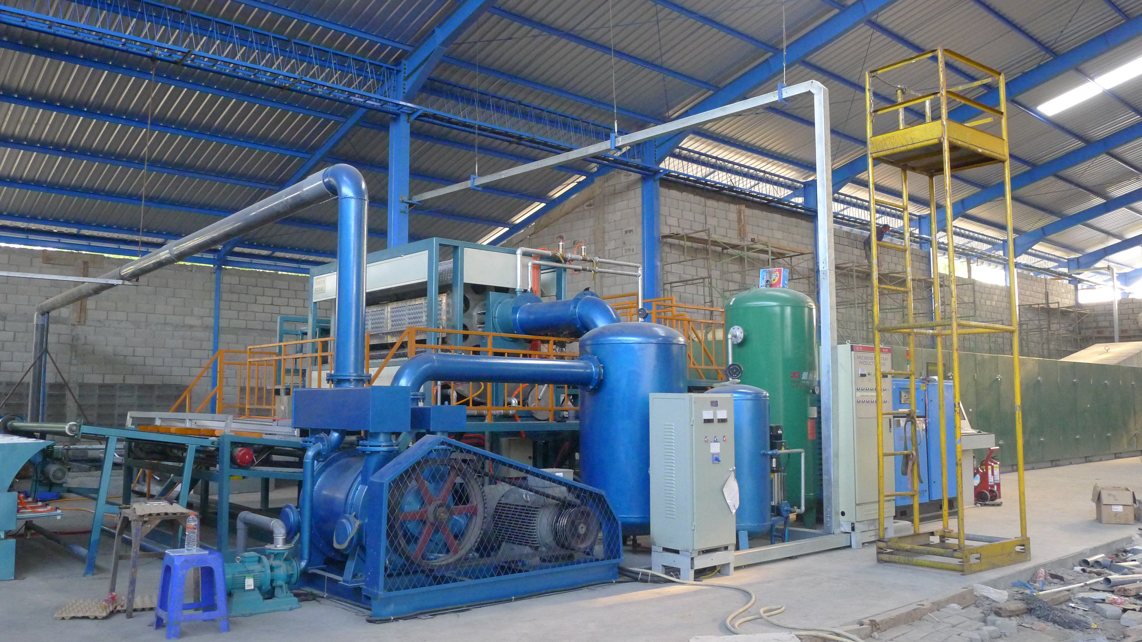 蛋托機(jī)、蛋托生產(chǎn)線(xiàn)、雞蛋托盤(pán)機(jī)，請(qǐng)致電宏潤(rùn)包裝